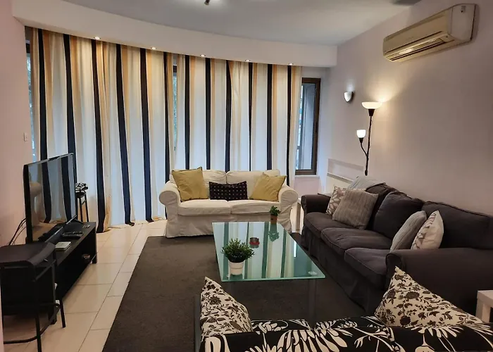 3 Bedroom * Nikósie